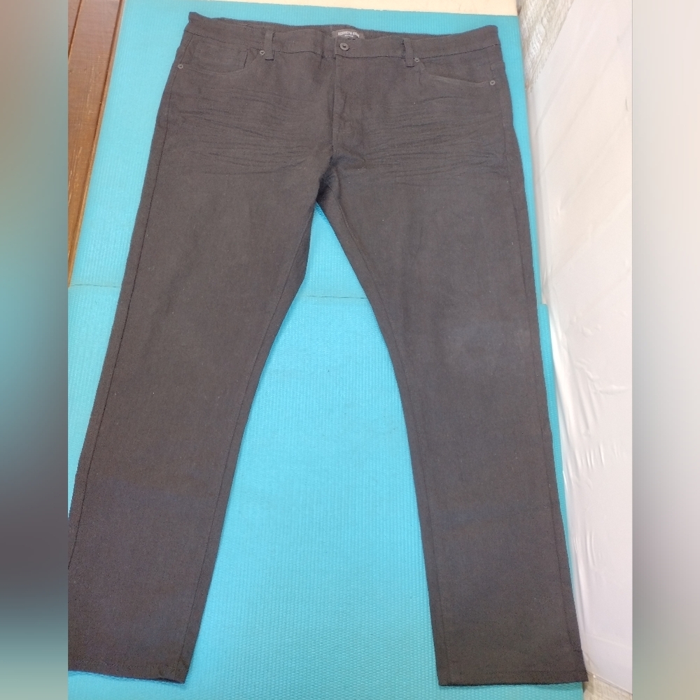 KENNETH COLE MENS TAPERED FIT STRETCH BLACK JEANS 44 x 32